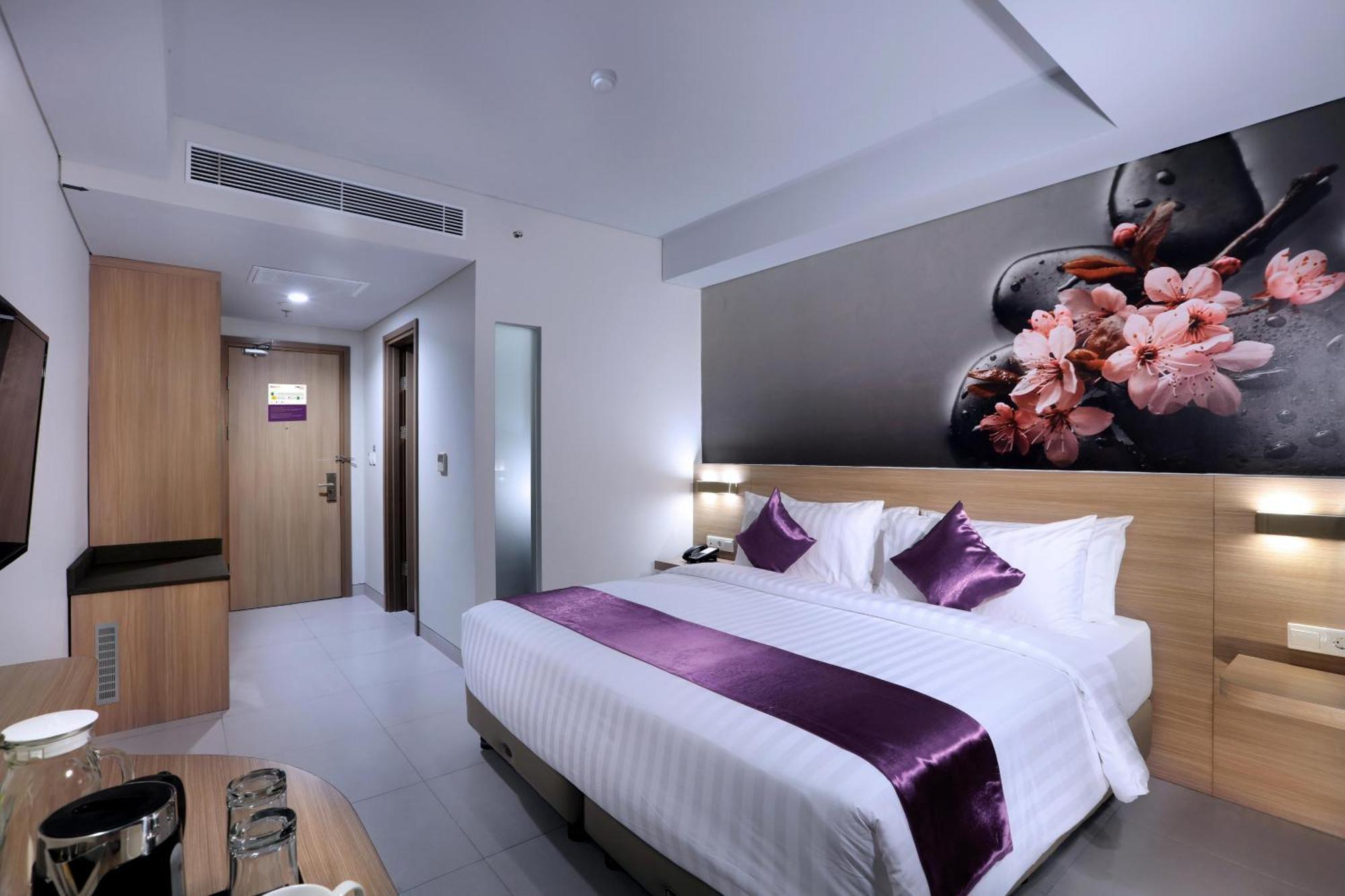 Quest Hotel Cikarang by ASTON Bekasi Eksteriør bilde
