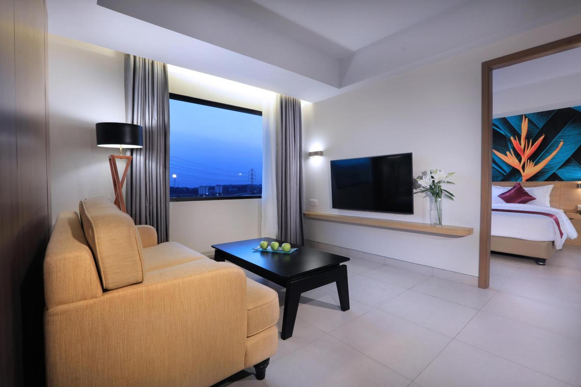 Quest Hotel Cikarang by ASTON Bekasi Eksteriør bilde