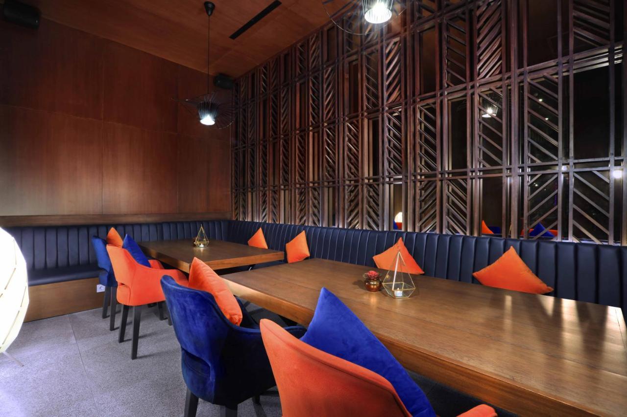 Quest Hotel Cikarang by ASTON Bekasi Eksteriør bilde